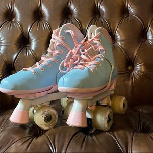Circle Society Roller Skates